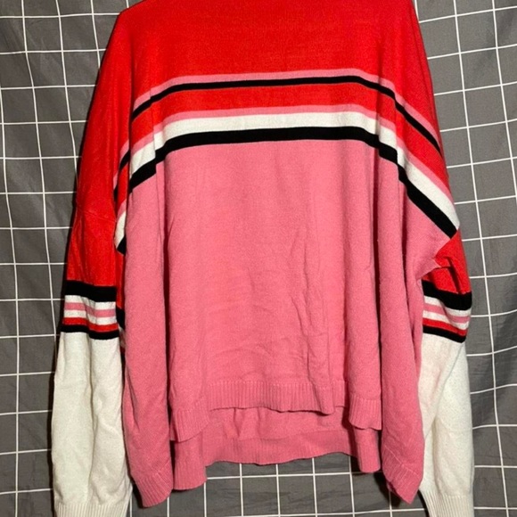 ASOS Size 22 sweater,, fits an 18-20 - Picture 3 of 3